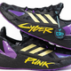 Imagen para el artículo titulado Adidas lanza unas zapatillas basadas en Cyberpunk 2077